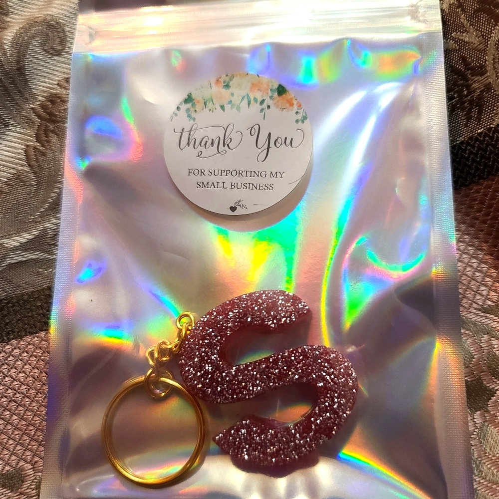 S resin Keychain